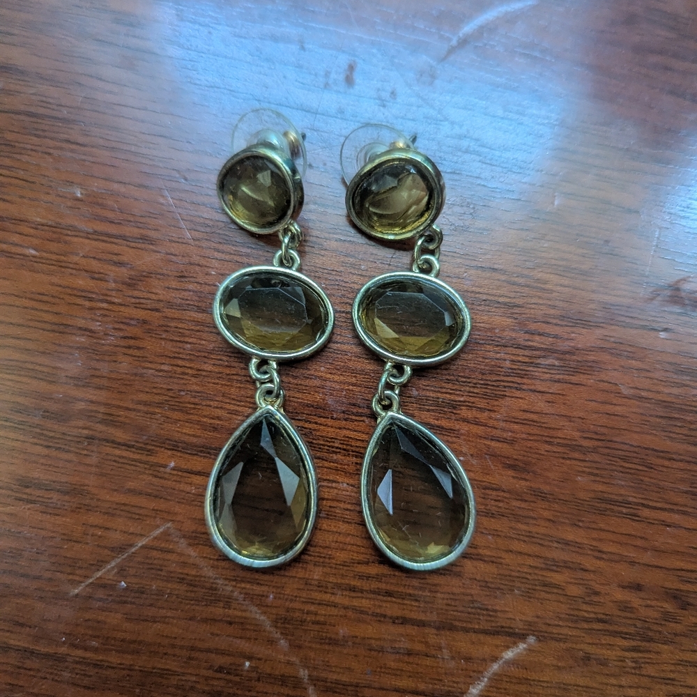 Elegant Gold Drop Earrings